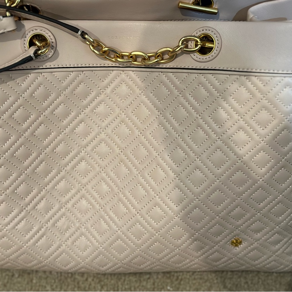 Tory Burch Set - Picture 14 of 14